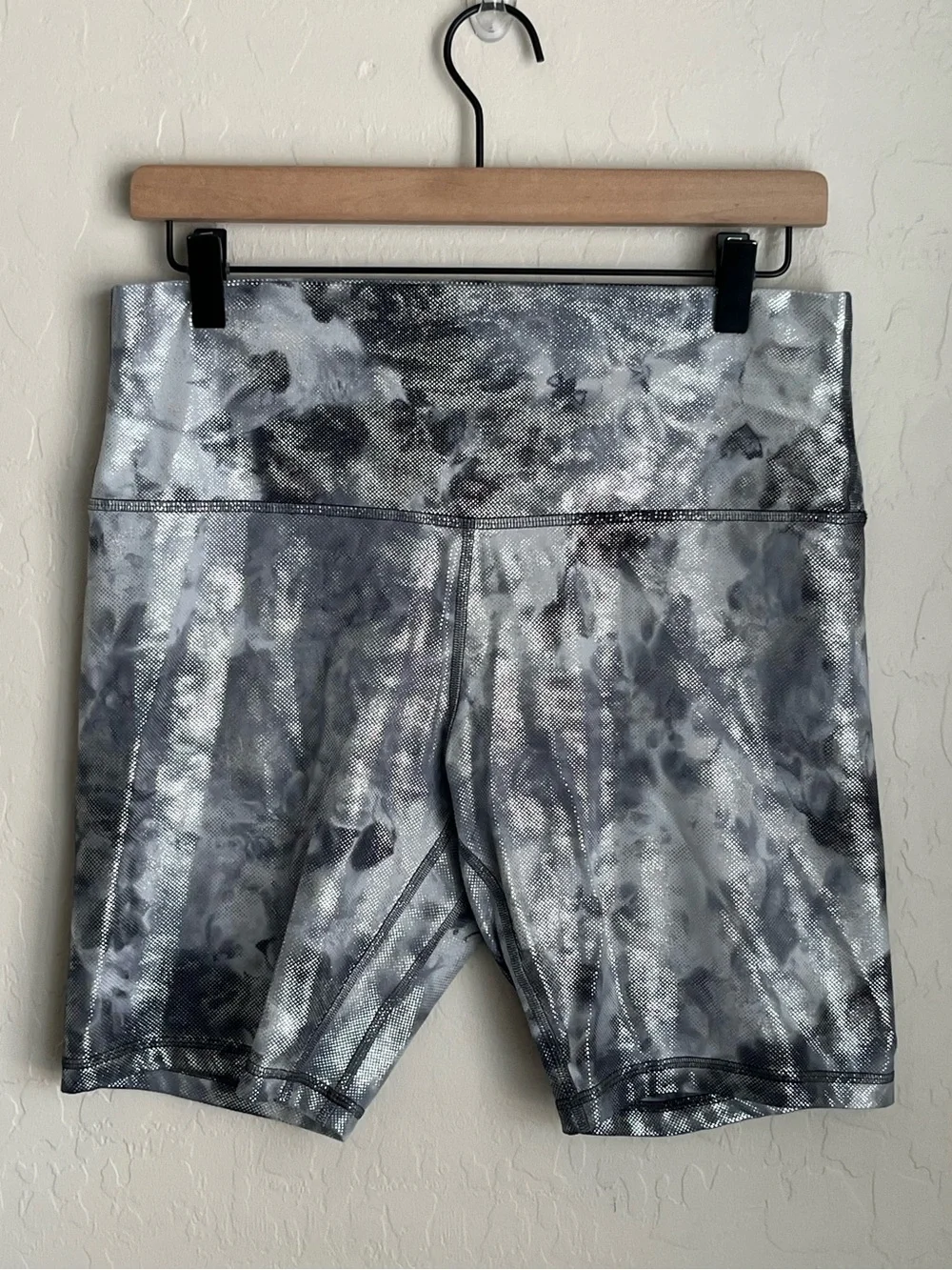 Lululemon align high rise shorts foil shine tie dye 12 special edition